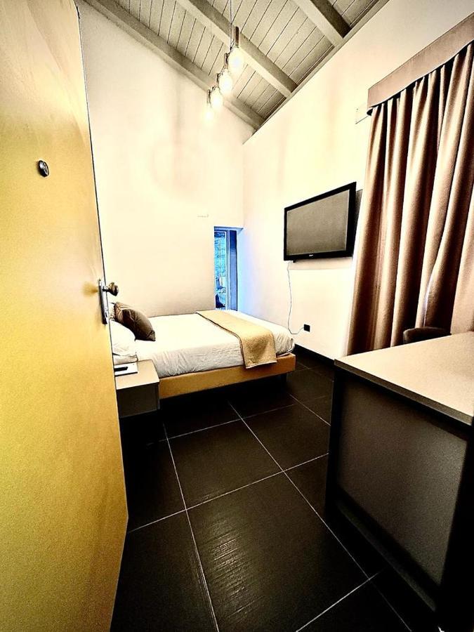 Dazio Exclusive Rooms Рим Екстер'єр фото